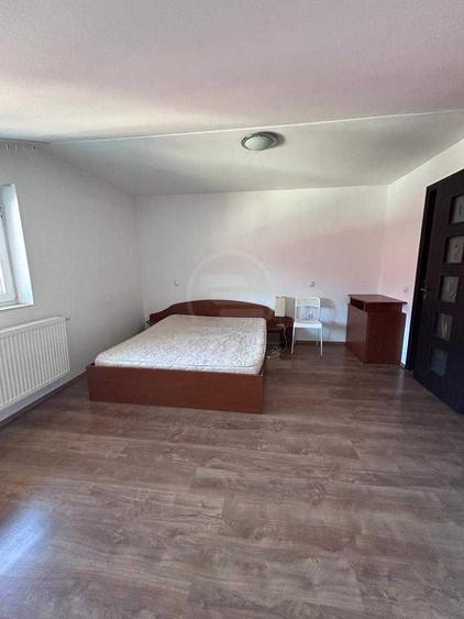 Apartament cu 3 camere, 92 mp, de închiriat în Florești – zona Eroilor
