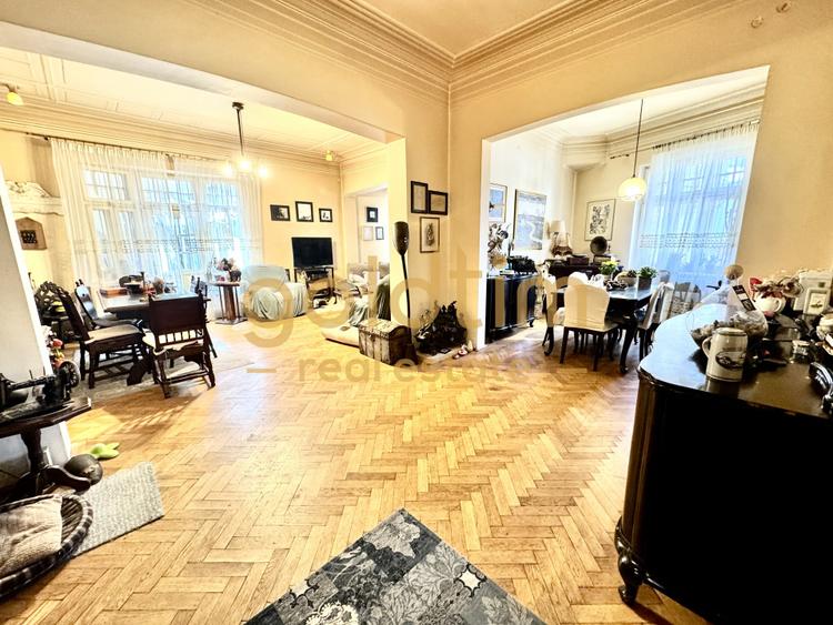 Apartament superb 5 camere in vila 153mp/ Armeneasca