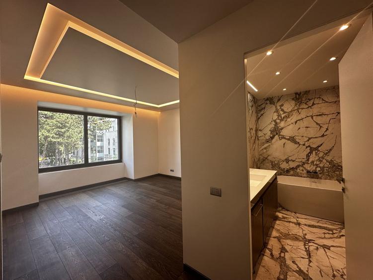Penthouse Spatios si Rafinat pe Bulevardul Kiseleff
