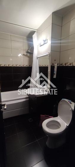 Apartament de inchiriat 3 camere mobilat si utilat in Sibiu