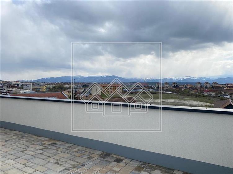 Penthouse cu 3 camere, 100 mp, terasa 120 mp si parcare subterana