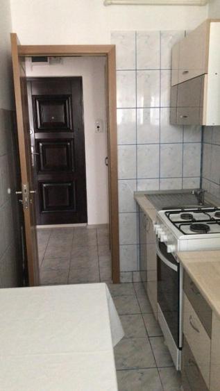 De inchiriat apartament o camera zona Circumvalatiunii