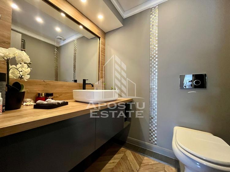 Casa de lux cu 5 camere, 5 bai, zona Lipovei