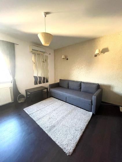 Garsoniera de inchiriat langa Foisorul de Foc