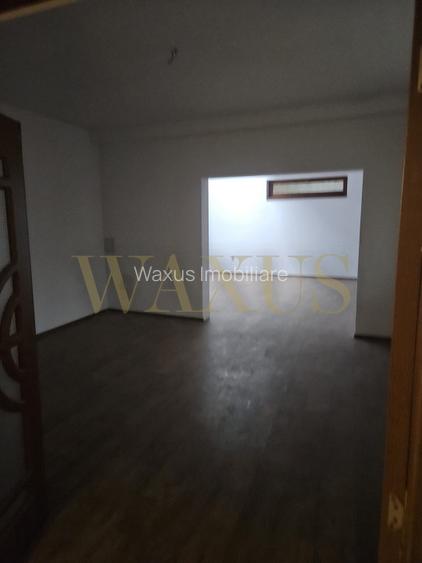 Investiție ideală: casă în zona centrală cu spațiu comercial - 2