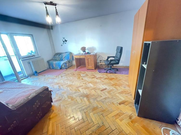 Apartament 3 Camere Decomandat | 77 Mp + 16 Mp Balacon Inchis | 2 Bai | Et. 2/8