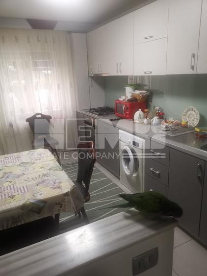 Apartament 3 camere de vânzare | Burdujeni, Suceava | Preț: 90.000 €