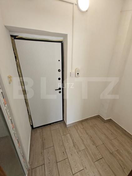 Garsoniera de vanzare, 20 mp, zona Razboieni