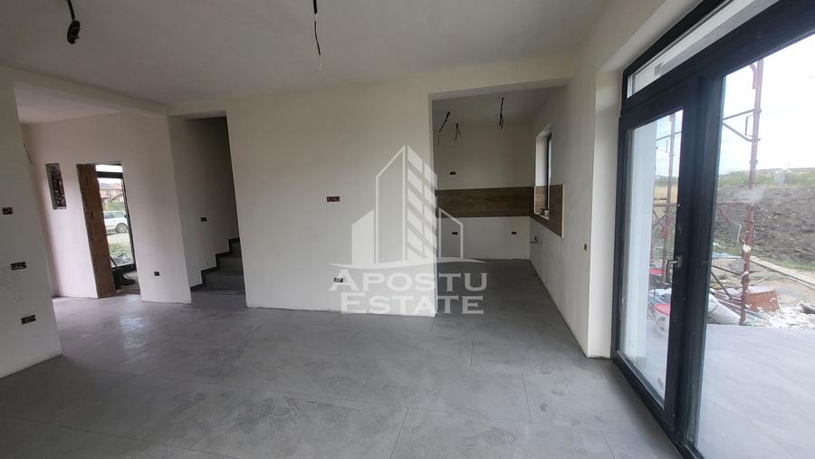 Casa individuala,5 camere,Sacalaz,la cheie