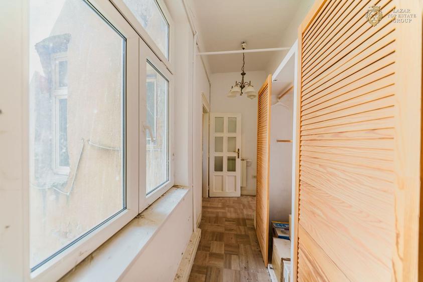 Apartament ultracentral 4 camere de vanzare