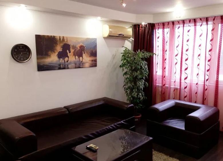 Apartament 2 Camere,Tineretului,et.5/8,DECOMANDAT,Amenajat,mobilat,complet