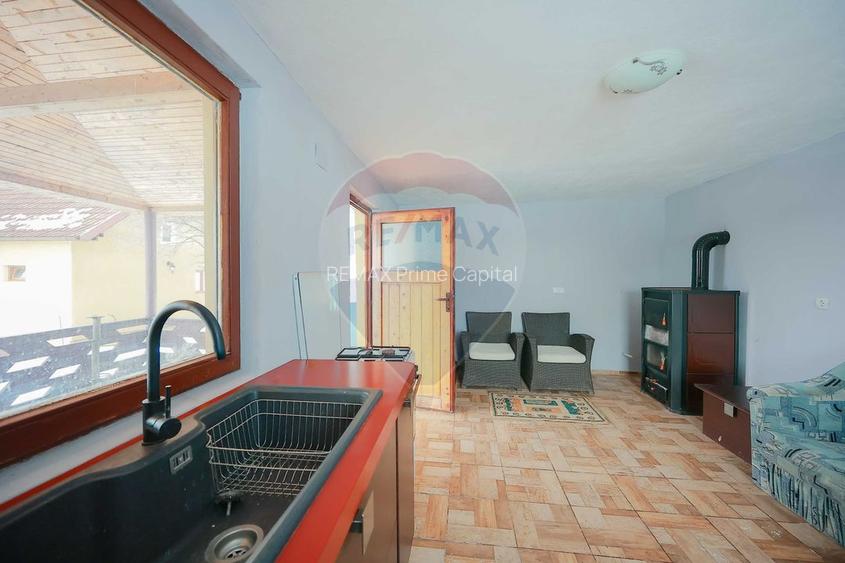 Casă cu livadă, 4 camere din cărămidă, de vânzare în zona Bratca-Damiș - 4