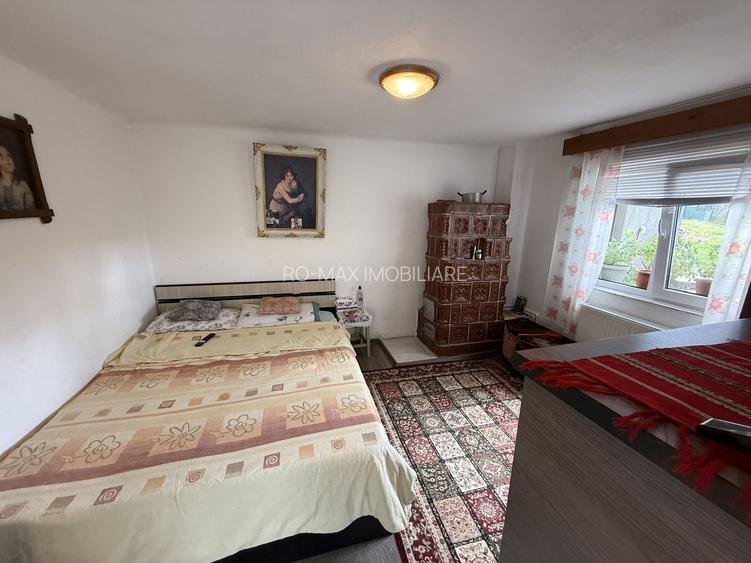 2 Case + teren 1390 mp langa parcul central Provita de Sus - 13