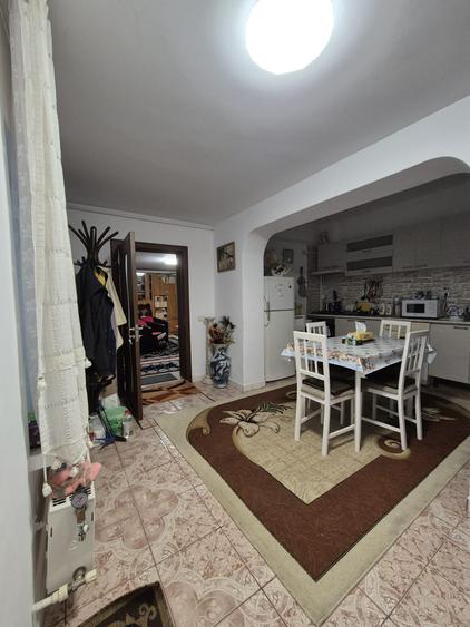 Centru - Piata Grivitei - casa