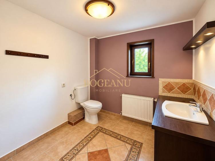 BG205-CASĂ MEDITERANEANĂ 5 CAMERE, TEREN 720 MP, GARAJ | SÂNMIHAIU ROM