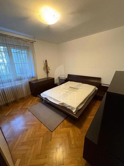 Apartament 3 camere în zona PLOPILOR VECHI
