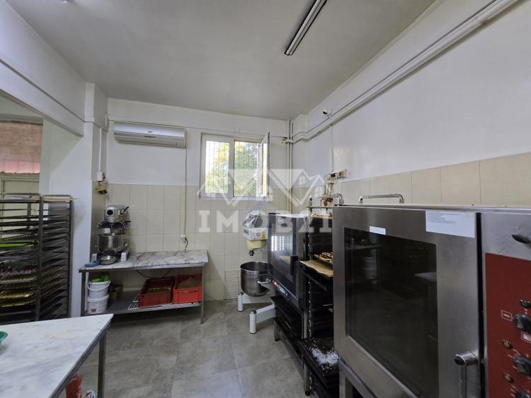 VANZARE SPATIU COMERCIAL PARTER ZONA 9 MAI