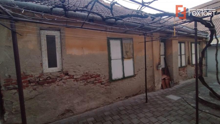 Casa individuala de vanzare, zona Mircea cel Batran - Garaj si pivnita