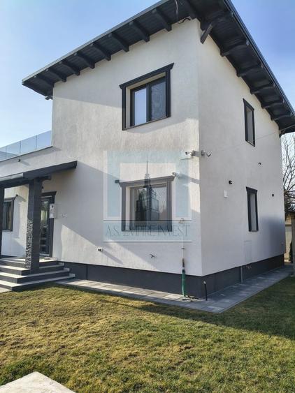 Casă / Villa finalizată, 350 mp teren - zona Sanpetru/Brașov