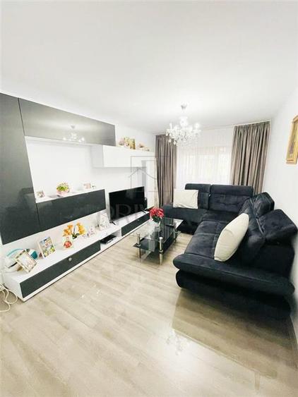 LIPOVEI - 3 CAM - 2 BAI - DECOM. - CENTRALA/AC - BALCON SPATIOS - RENOVAT - ZONA