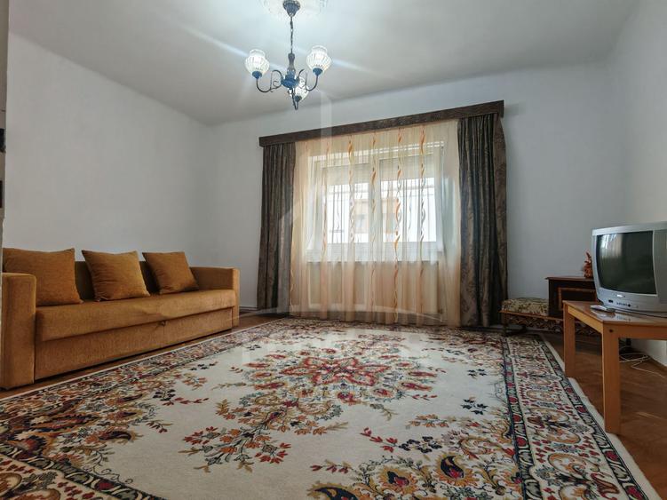 Casă individuală cu 3 camere, curte , în Sibiu, zona Lupeni