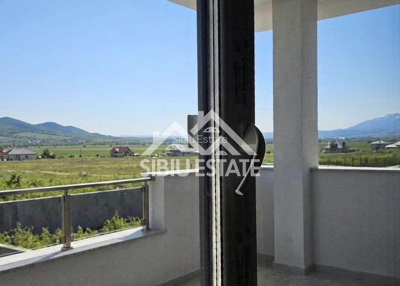 Casa Sibiu, Selimbar 5 camere, 3 bai, garaj, NOU - 3