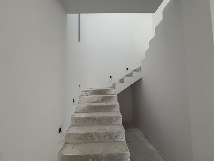 Duplex cu finisaje de calitate si proiect deosebit