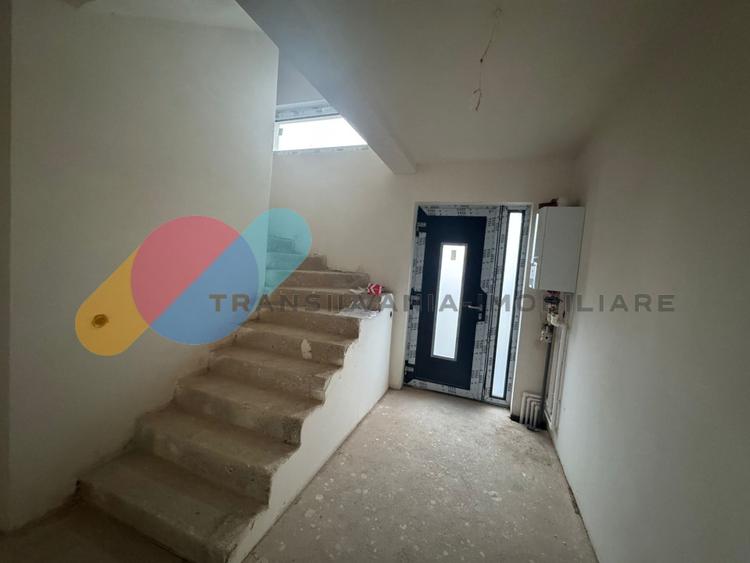 Duplex 202 mp + rooftop 72 mp, curte 180 mp, cartier Voronet