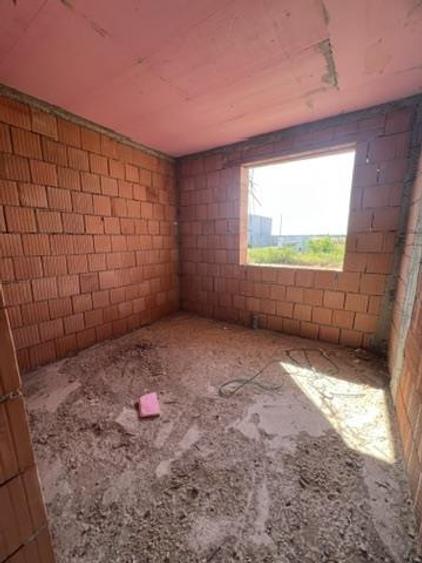 RECO, Casa la rosu, cu toate utilitatile, Zona Cihei, Bihor
