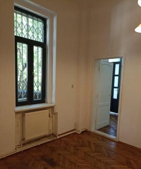 Super Apartament in Vila curte 50mp Cismigiu 4 camere