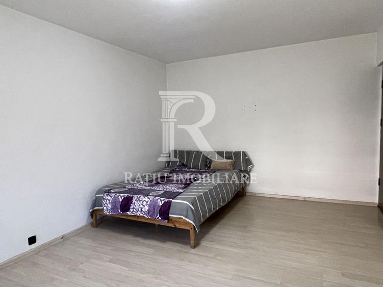 Apartament cu 3 camere | Echipe de muncitori | Rogerius | Oradea