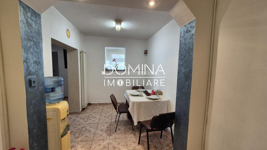 Vânzare apartament 3 camere, zonă centrală, strada Nicolae Bălcescu