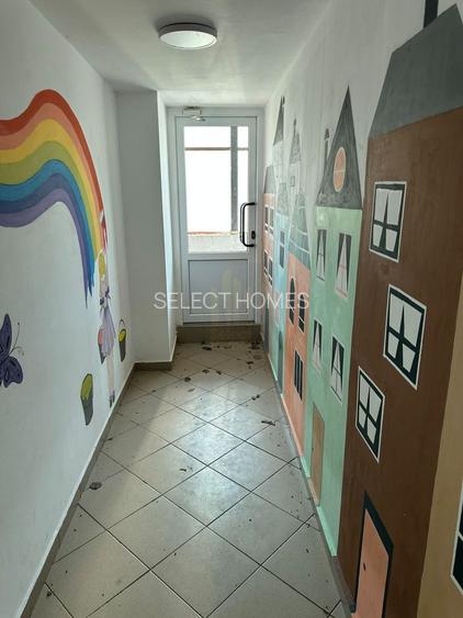 Vila 10 Camere 600mp Teren 1775 mp de Vanzare *Iancu Nicolae*