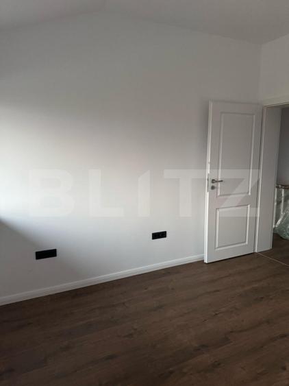 Duplex 5 camere 122mp utili, 350mp teren Mosnita Noua