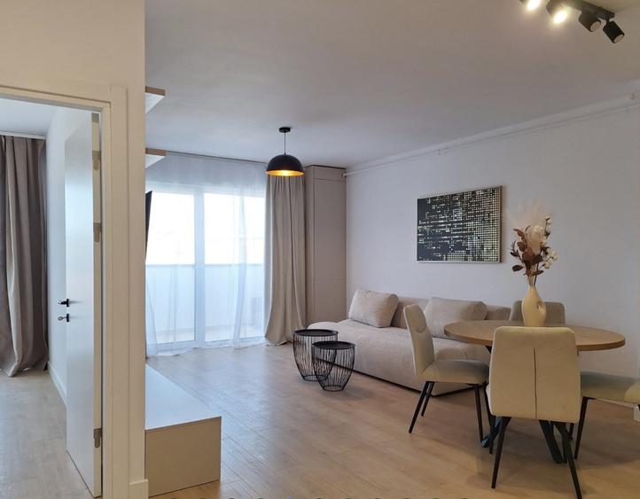 Apartament de 2 camere, 45 mp,Ultramodern,Mobilat/Utilat, Zona Eroilor