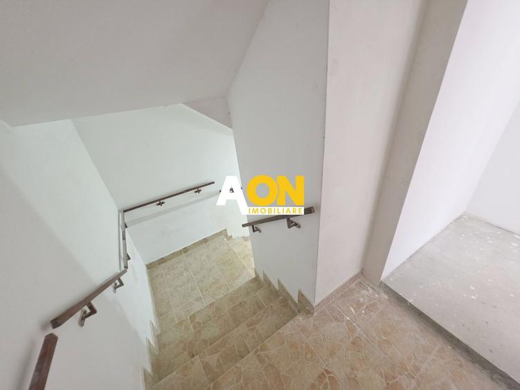 Apartament tip duplex, D+P, 5 camere, la cheie, 450 mp teren, Barabant