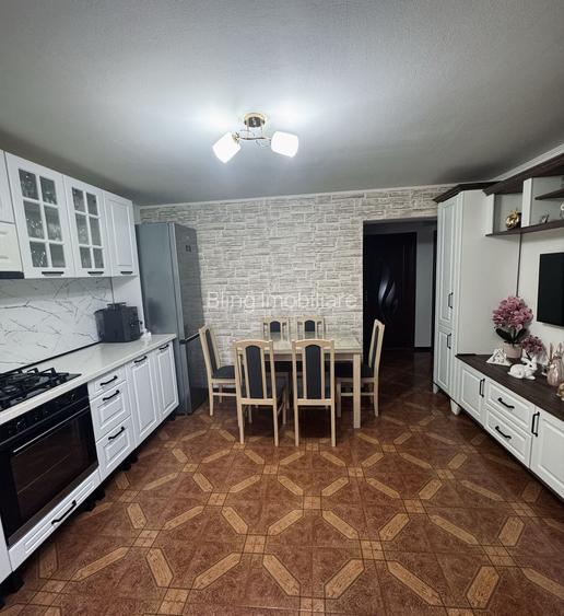 Apartament cu 3 camere, 56 mp, parcare, zona strazii Sobarilor - 3