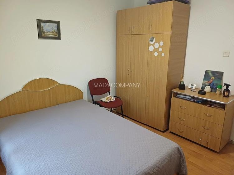 Apartamen cu două camere, decomandat, etaj 1 din 4, zona CET Constanța - 6