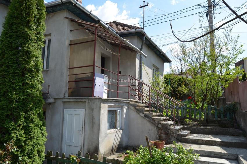 Casă de vânzare renovabilă | Gruia | Teren 380 mp | Front la 2 străzi - 2