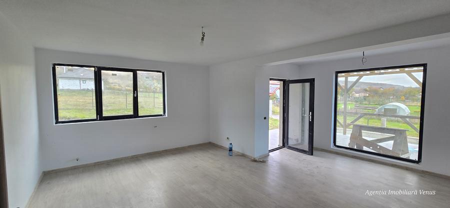 Casa noua in Catamarasti Vale