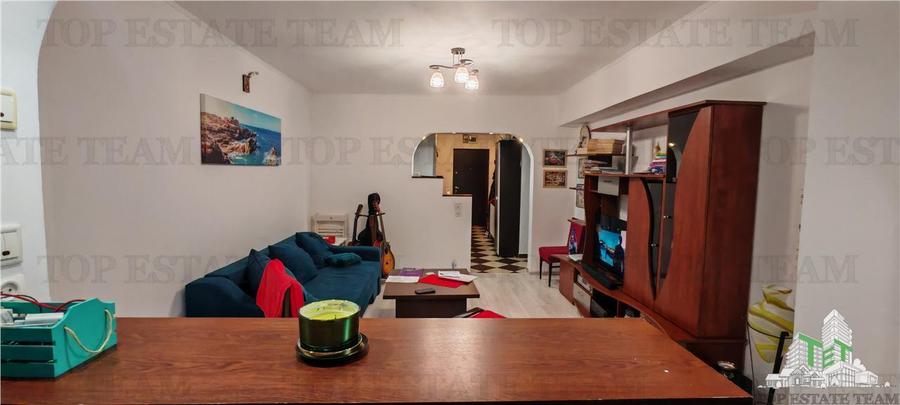Apartament de 4 camere, cu centrala proprie, foarte spatios, in Militari, la 2 m