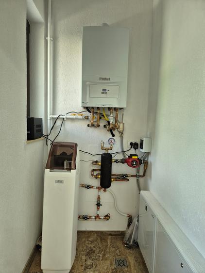 Casă 4 camere, 135 mp, curte 300 mp, mobilată premium
