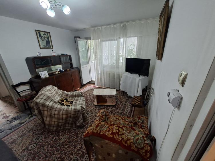 Apartament cu 2 camere, etajul 2/4, zona Tatarasi