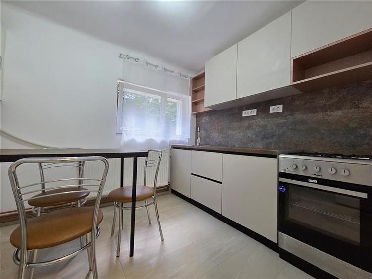 Apartament decomandat cu 2 camere si acces la gradina Dealul Cetatii
