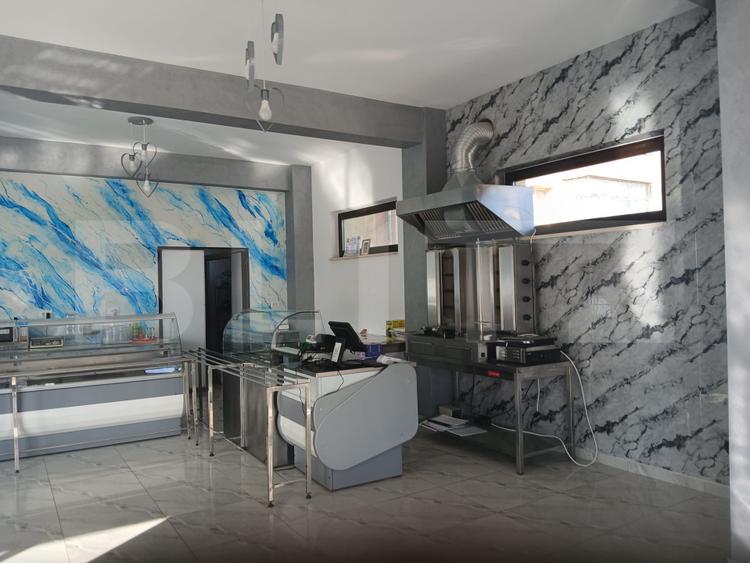 Spatiu comercial de inchiriat, 230 mp,  zona Gura Humorului