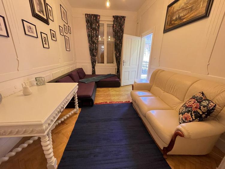 Apartament 4 camere spatios  in zona Sinaia