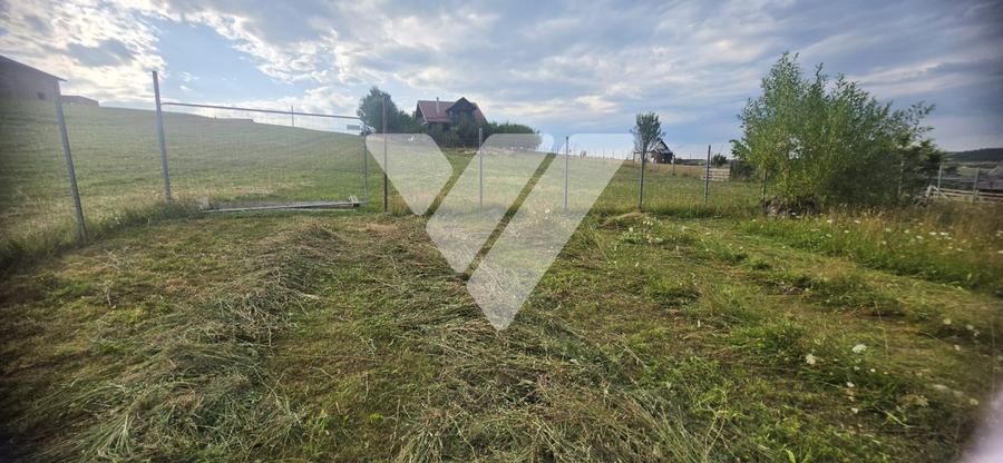 Teren intravilan 2014 mp de vanzare in Tocile Sibiu - parcelabil
