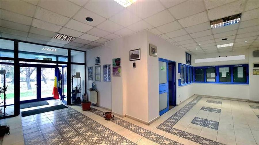 EXCLUSIV Spatiu comercial 296 mp la bulevard, zona centrala.