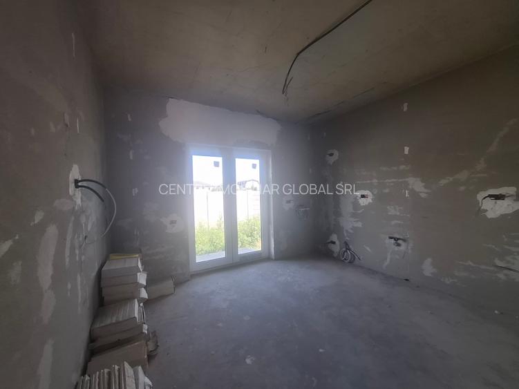​Vilă Individuală P+1E+Mansardă | Construcție Solidă, Toate Utilitățile - 18