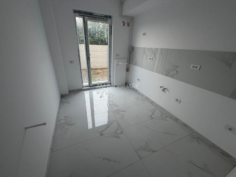 AP. 2 CAMERE- CURTE 40 MP, CENTRALA PROPRIE, PARCARE , COMISION 0% - 4